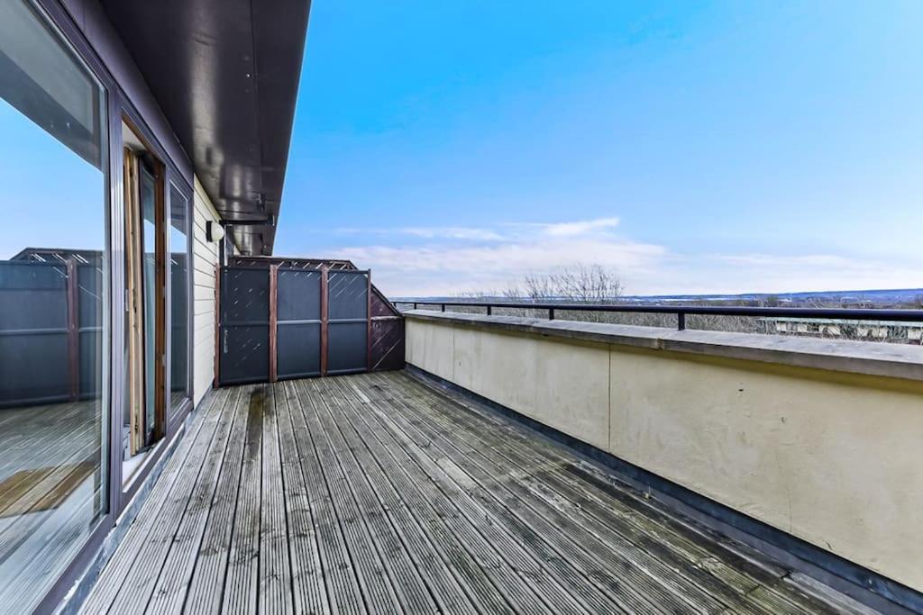 Large Group & Contractor Booking! Duplex W/Parking Milton Keynes Zewnętrze zdjęcie
