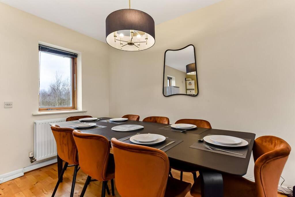 Large Group & Contractor Booking! Duplex W/Parking Milton Keynes Zewnętrze zdjęcie