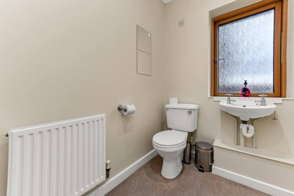Large Group & Contractor Booking! Duplex W/Parking Milton Keynes Zewnętrze zdjęcie